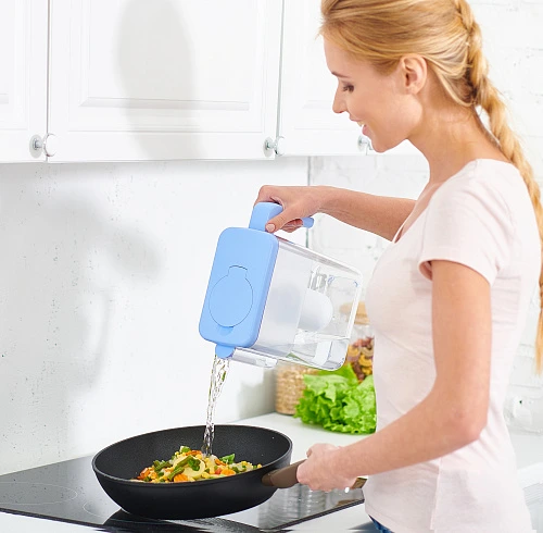 Filtračná kanvica na vodu Ecosoft Slim 3,5 l